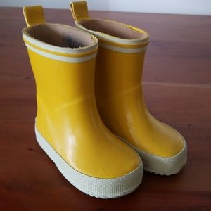 Baby Gap Paddington Bear rain boots